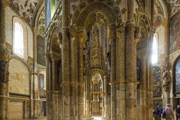 Charola, original Templar church, octagonal rotunda, fortress of Tomar, castle of the Knights