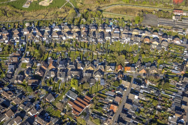 Aerial view, residential area at Grüner Weg am Auenpark, by-catch, Selm, Münsterland, North