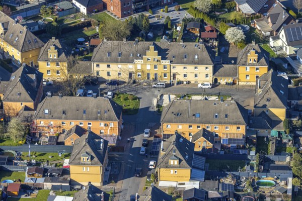 Aerial view, residential area housing estate multi-family houses Fährenkamp corner Pappelweg,
