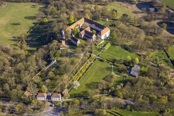 Aerial view, Cappenberg Castle and Castle Park, LWL Museum of Art and Culture with Catholic