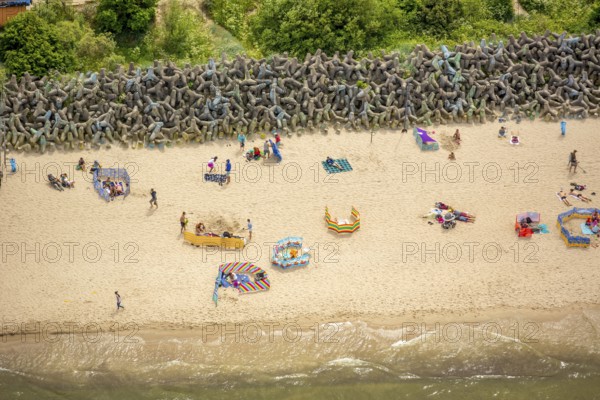 UnieÅ'cie, nest, West Pomerania, sandy beach, fishing boats, beach life, Baltic Sea coast,