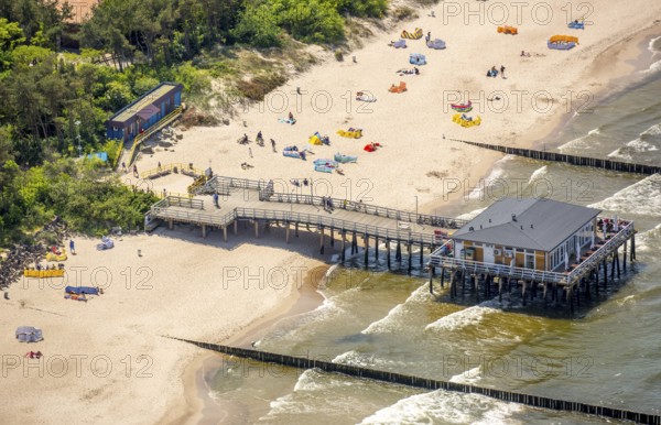Mole, Restauracja Busola Ustronie Morskie, Ustronie Morskie, Henkenhagen, seaside resort on the