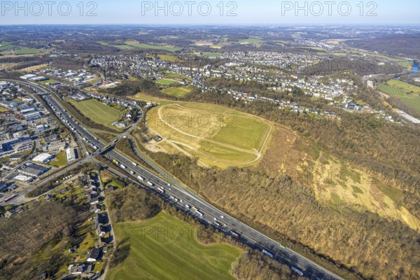 Aerial view, Kippe Projektentwicklung Enerke GmbH An der Kohlenbahn, motorway A1 with traffic jam,
