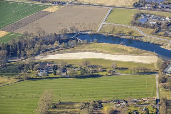 Aerial view, river Ruhr with weir, dry riverbed Am Graben, Wimbern, Wickede, Soester Börde, North