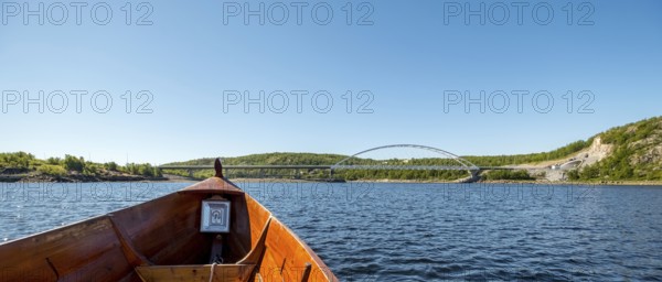Riverboat, Barents sea, E105 bridge, bowøynes, Finnmark, Norway, Scandinavia, Europe, adventure