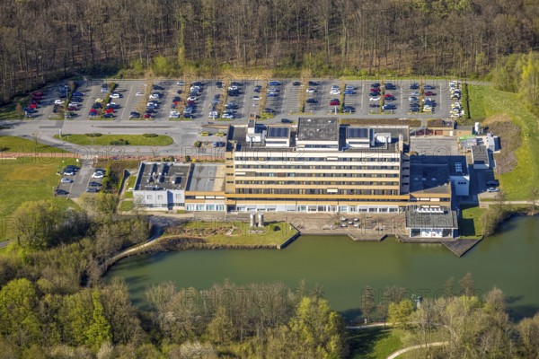 Aerial view, Hospital St. Christophorus Werne with car park, Am See, Werne, Ruhr area, North