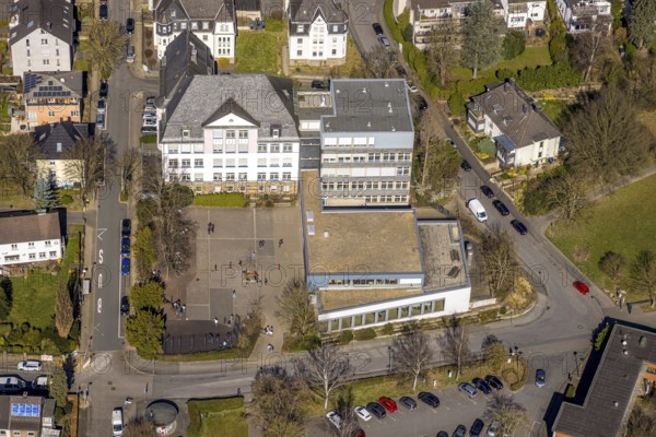 Aerial view, Städtische Sekundarschule am See, schoolyard and pupils, Wetter, Ruhr area, North