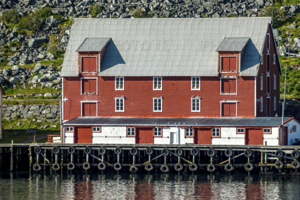 Foldalbruket kystkultursenter, museum, Norwegian house in red colours, jetty, Kjøllefjord,