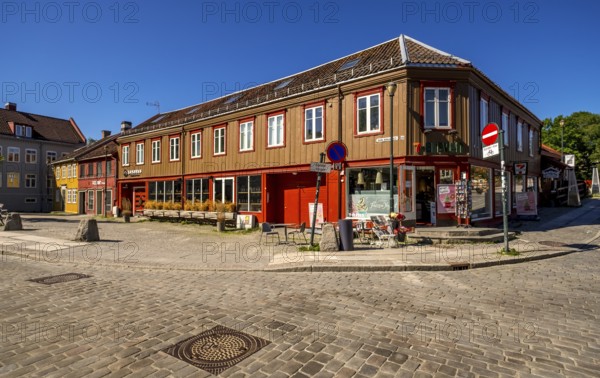 Kiosk, wooden houses, Bakklandet district, Trondheim, Trøndelag, Norway, Scandinavia, Europe,