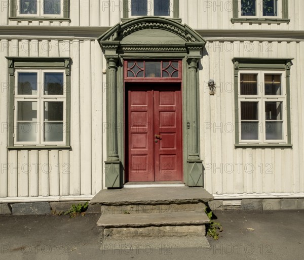 Shapes and colours, picturesque doors and windows, Nedre Bakklandet, Nygata Street, Trondheim,