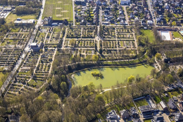 Aerial view, Werne Salinen Park at Südring Cemetery, Werne, Ruhr area, North Rhine-Westphalia,