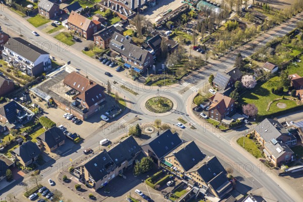 Aerial view, roundabout Werner Straße with maypole, Stockum, Werne, Ruhr area, North
