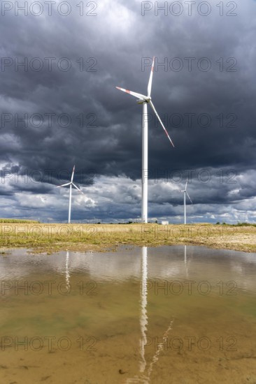 Wind farm, wind turbines, south of the village of Holzweiler, in the Rhenish lignite mining area
