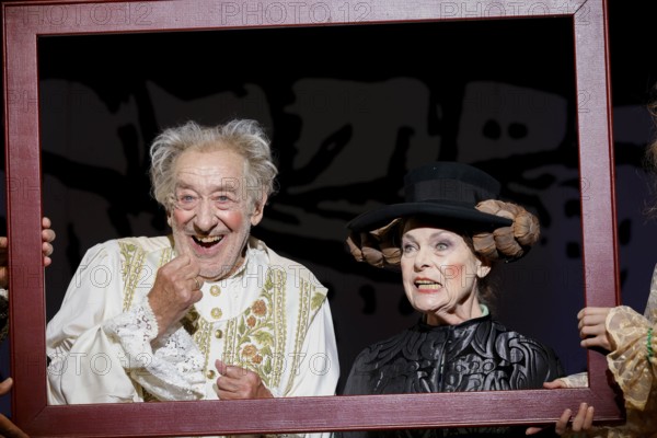 Dieter Hallervorden and Dagmar Biener at the photo rehearsal for the play 'Der eingebildet Kranke'