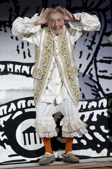 Dieter Hallervorden at the photo rehearsal for the play 'Der eingebildet Kranke' at the palace