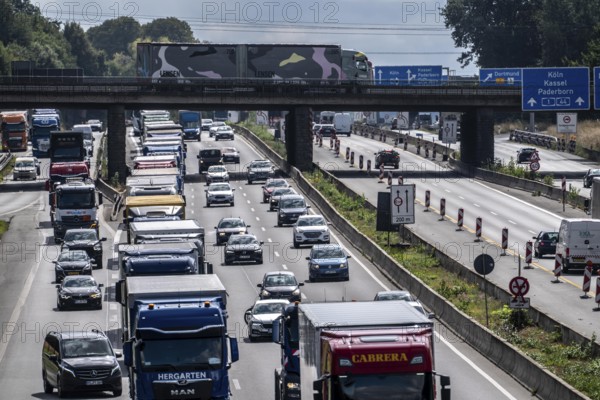 Traffic jam on the A1 motorway, between the Dortmund-Unna junction, A1 A44, and the Kamener Kreuz