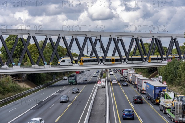 The new railway bridge over the A1 motorway at the Dortmund-Unna motorway junction, steel truss