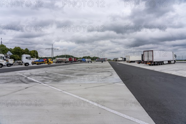 New large service area for trucks on the A1 motorway, largest parking area for trucks in North