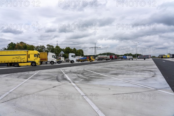 New large service area for trucks on the A1 motorway, largest parking area for trucks in North