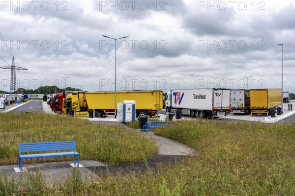 New large service area for trucks on the A1 motorway, largest parking area for trucks in North