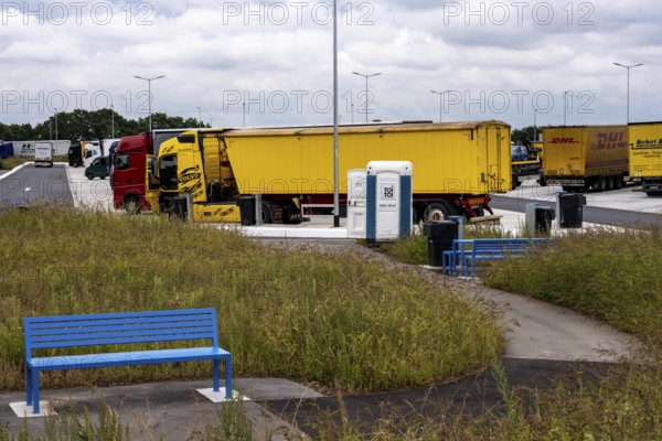New large service area for trucks on the A1 motorway, largest parking area for trucks in North
