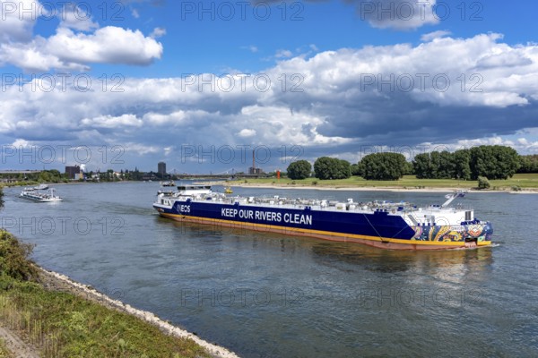 INEOS gas tankers transport butane gas from the ARA area, Antwerp-Rotterdam-Amsterdam, to the Ineos