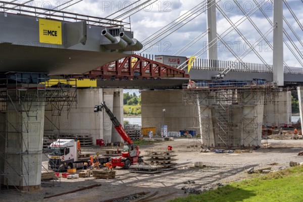 New construction of the second motorway bridge Neuenkamp of the A40, over the Rhine near Duisburg,