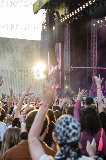 Visitors celebrate during Nelly Furtado's performance at the Superbloom Festival, Day 1 at the
