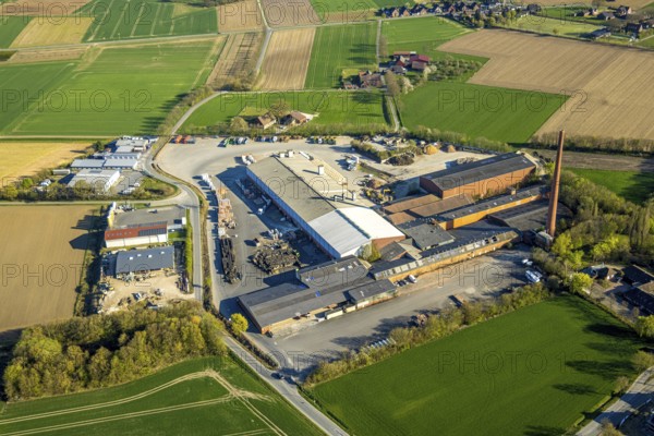 Aerial view, Raiffeisen Vital eG and Hüning Elementbau with chimney, Olfen-Kirchspiel, Olfen,