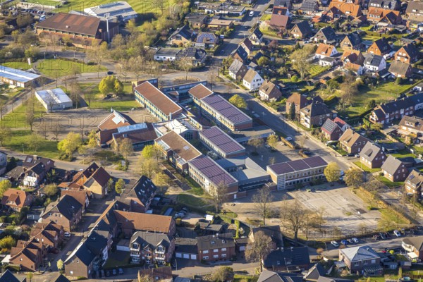 Aerial photo, Wolfhelmschule comprehensive school, Olfen-Stadt, Olfen, Münsterland, North