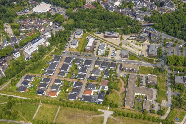 Aerial view, housing estate Zur Kokerei and ASO Oberhausen senior citizens' residence at OLGA-Park,