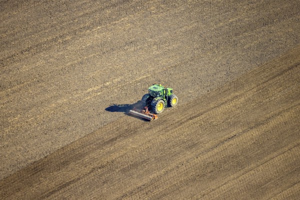 Aerial view, agricultural work with tractor on a field on Ascheberger Straße, Capelle, Nordkirchen,