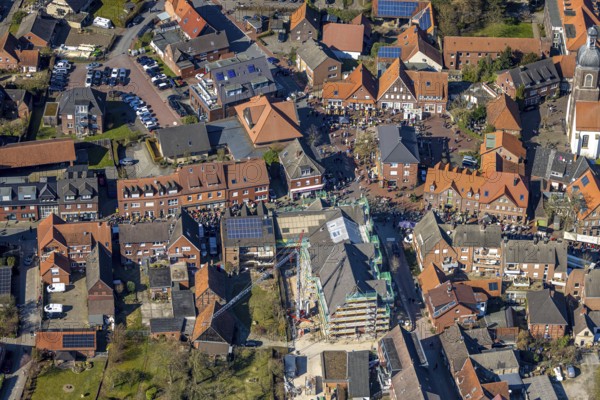 Aerial view, Holland market on the Schlossstraße in Nordkirchen, stalls and 10000 visitors,