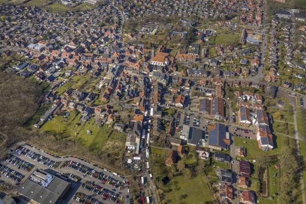 Aerial view, Holland market on the Schlossstraße in Nordkirchen, stalls and 10000 visitors,