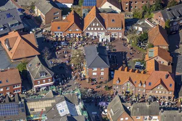 Aerial view, Holland market on Schlossstraße in Nordkirchen, stalls and 10000 visitors,