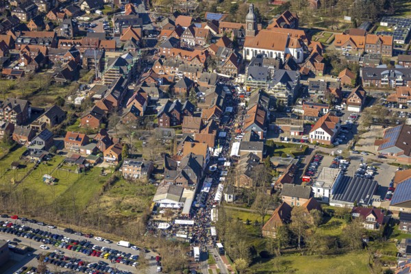 Aerial view, Holland market on the Schlossstraße in Nordkirchen, stalls and 10000 visitors,
