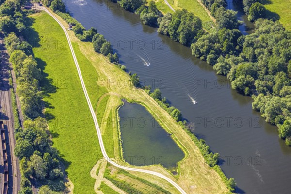 Aerial view, speedboats on the river Ruhr near Grabenstraße, Speldorf, Mülheim an der Ruhr, Ruhr