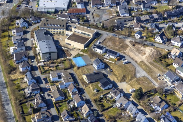 Aerial view, St. Walburga-Realschule, An Klocken Kapelle, building area and residential area,