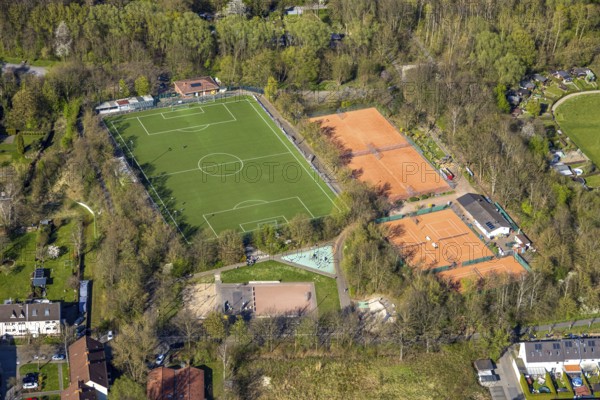 Aerial photo, football stadium SG Gahmen 24/74 e.V. sports field and tennis courts TG Gahmen e.V.,