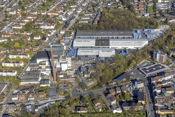 Aerial view, commercial area with Ardagh Glass GmbH with chimney, residential area, Nordlünen,