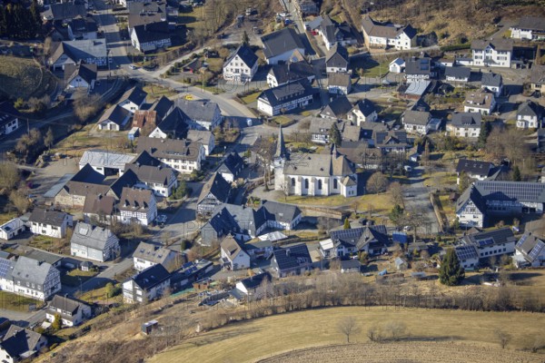 Aerial view, Church of St Katharina Kirchhundem-Heinsberg in the town centre, Heinsberg,