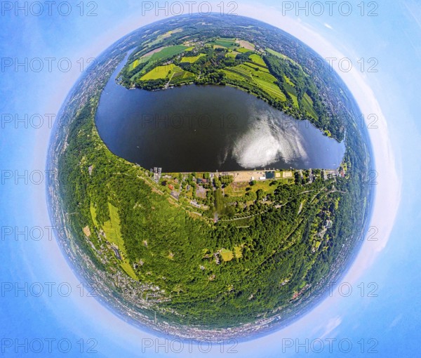 Aerial view, Lake Baldeney and Seaside Beach, below city forest, above district Fischlaken meadows