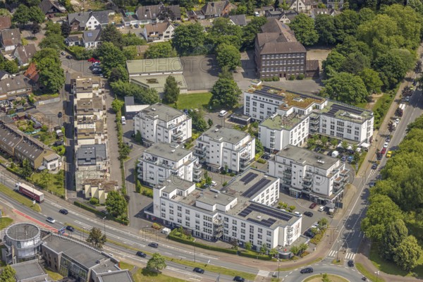Aerial view, senior citizens' campus Protea Wohnen Am Schloss, roundabout Westring and