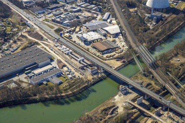 Aerial view, Rhine-Herne Canal, Emscher Bridge Rollbahn (Wanne-Eickel - Hamburg), motorway bridge