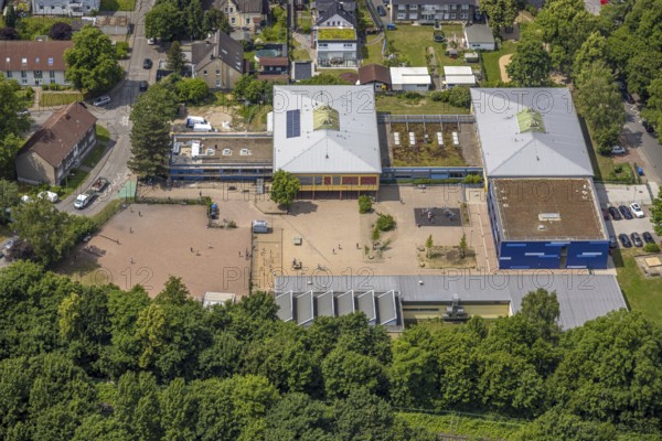 Aerial view, Michaelschule primary school with schoolyard and indoor swimming pool, Wanne, Herne,