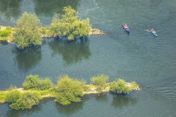 Aerial view, kayaker on the river Ruhr with groynes, Hattingen, Ruhr area, North Rhine-Westphalia,