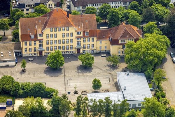 Aerial view, Waldstraße grammar school with schoolyard, Hattingen, Ruhr area, North