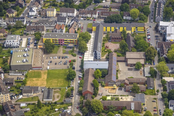 Aerial view, Berufskolleg Hattingen and Gemeinschaftsgrundschule GGS Bruchfeld roof with solar