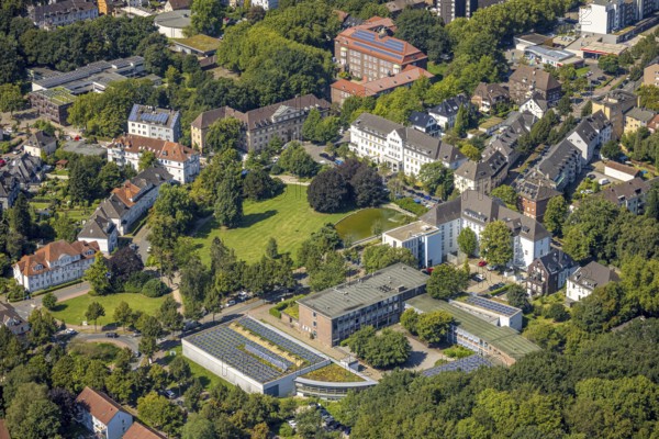 Aerial view, residential area at Jovyplatz Park and pond, Gladbeck police station, kreativAmt