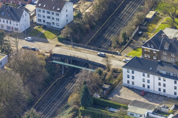 Aerial view, bridge Voßstraße over the railway line, residential area, Zweckel, Gladbeck, Ruhr